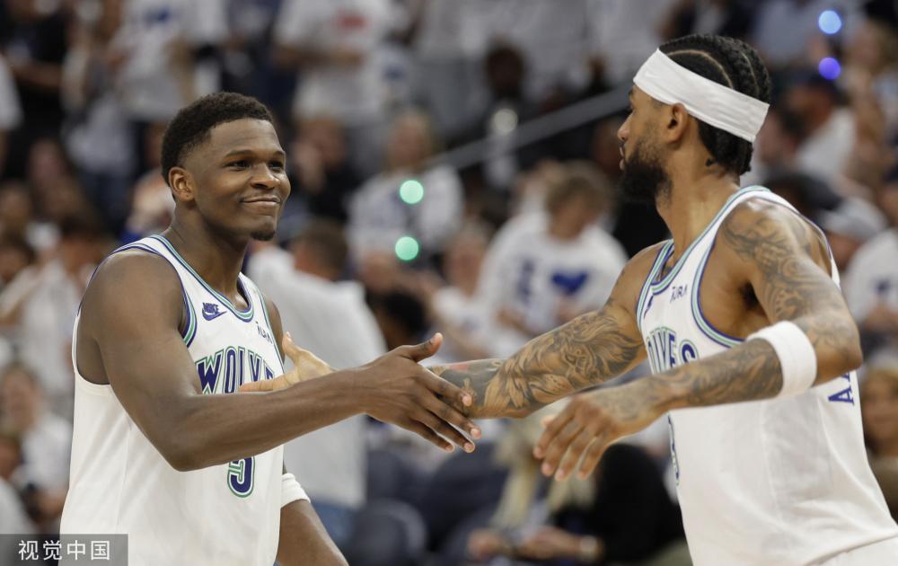 的双重考验 的双重考验