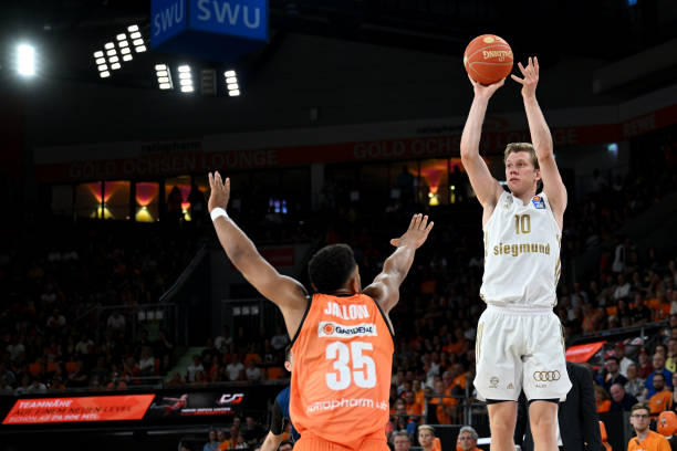 领袖地位 领袖地位